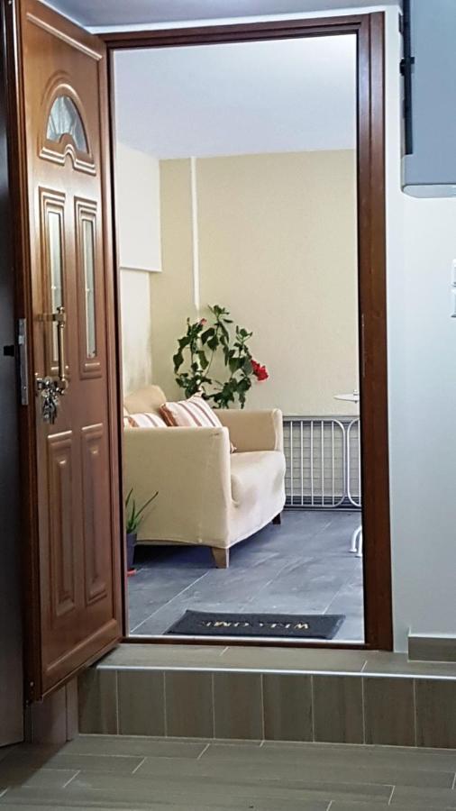 Fyllou Apartment อัสโปรวาลตา ภายนอก รูปภาพ