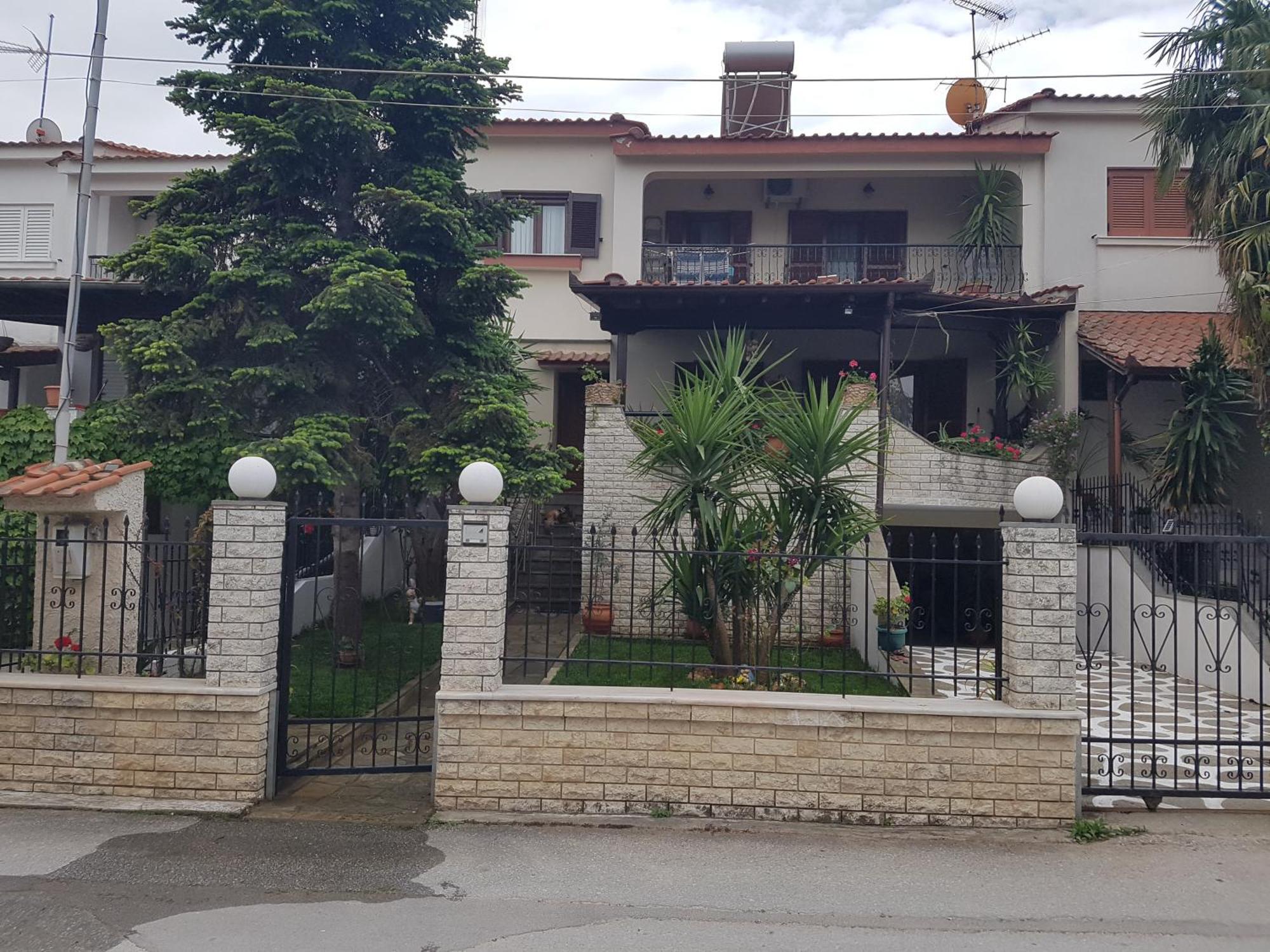 Fyllou Apartment อัสโปรวาลตา ภายนอก รูปภาพ